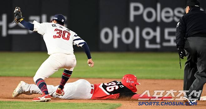 짧지만 강렬했다. 대주자→득점+안타+도루까지, KIA 루키 박재현의 미친 존재감