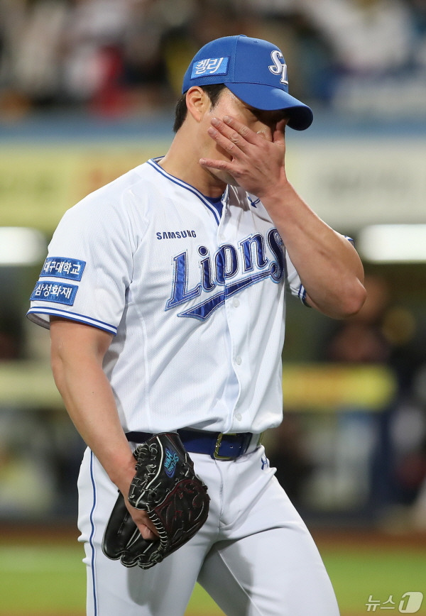 '이럴 수가' 오승환 또또 무너졌다...1이닝 6피안타 5실점 와르르→ERA 40.50 '충격 부진'