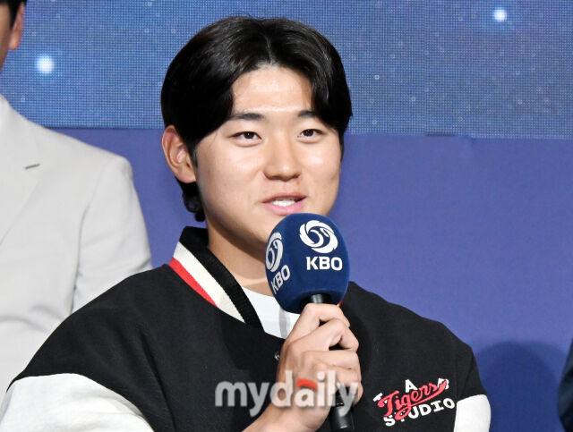 돌 다리도 두들겨보고…'복귀' 윤곽 잡힌 김도영, 꽃감독