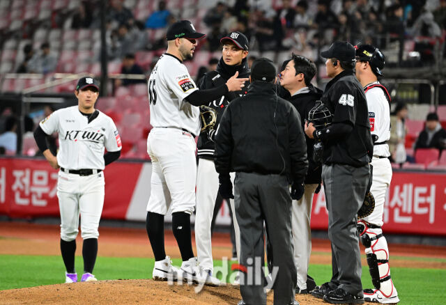 '에이스 부상 악재 극복' 6이닝 무실점 합작 철벽 불펜→홈런 쾅쾅... KT, NC 4-1 제압하며 2연승 [MD수원]