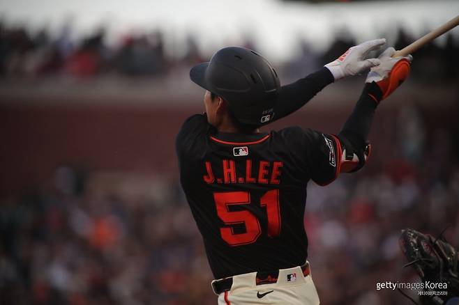 ‘활화산’ 이정후, ML 첫 3루타→3G 만에 멀티히트까지