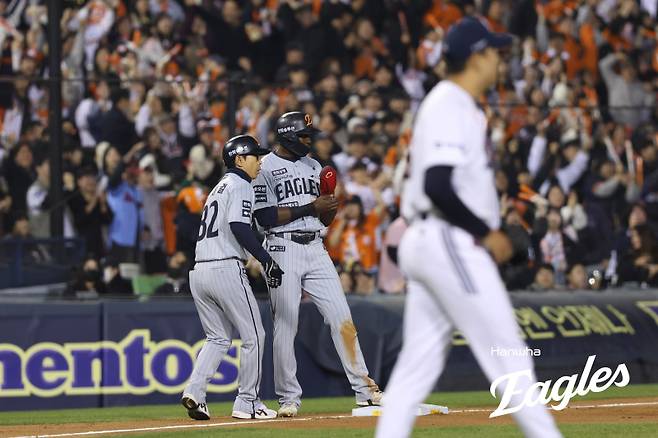 한화 기다림 끝? 플로리얼 방망이 터진다