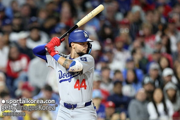 김혜성 '초비상', 1할 타자 파헤스 갑자기 정신차렸다...전날 멀티히트→이번엔 극적 동점 솔로포 '쾅'