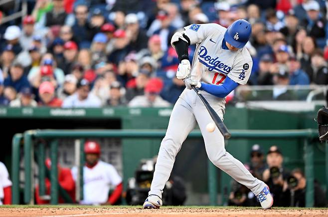 '손쉽게 달성' 오타니가 오타니를 넘었다, 개막 14G 연속 출루…OPS 1.024