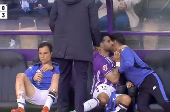 '패패패패패패무패패패패' 꼴찌인 이유가 있네...부주장이 벤치에서 '주먹질'→역대급 막장 행보 나왔다