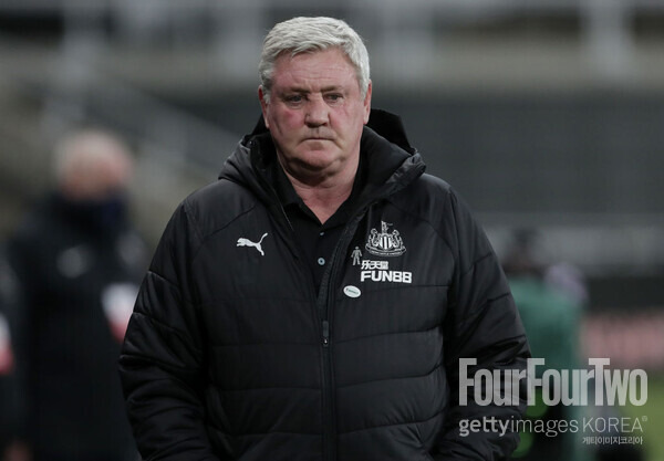 ‘조원희 영입→지동원 영입→기성용 지휘’ 친한파 감독 날벼락…제자들에게 ‘저격 당해’