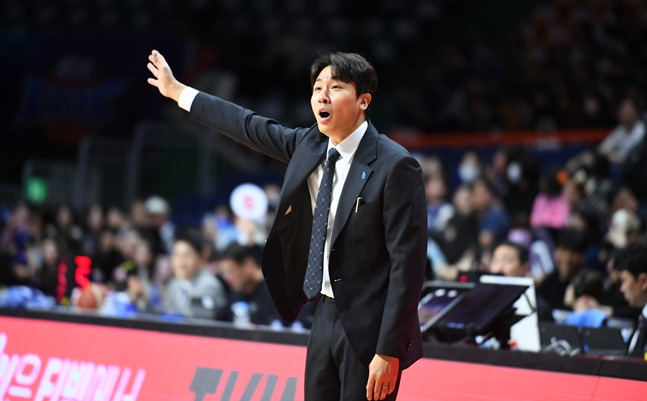 [공식발표] 고양소노, 김태술 감독 전격 경질