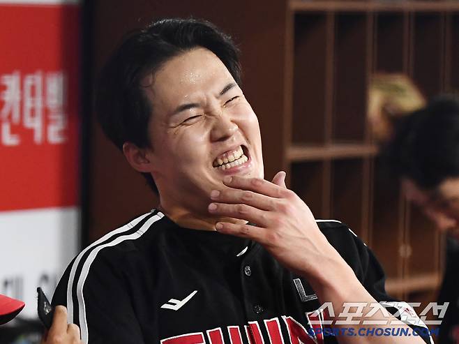 '야구의 신이 들렸나, 이러다 20승 하겠네' 임찬규 미친 LG, 키움에 위닝...12승2패 '무섭다' [고척 현장]