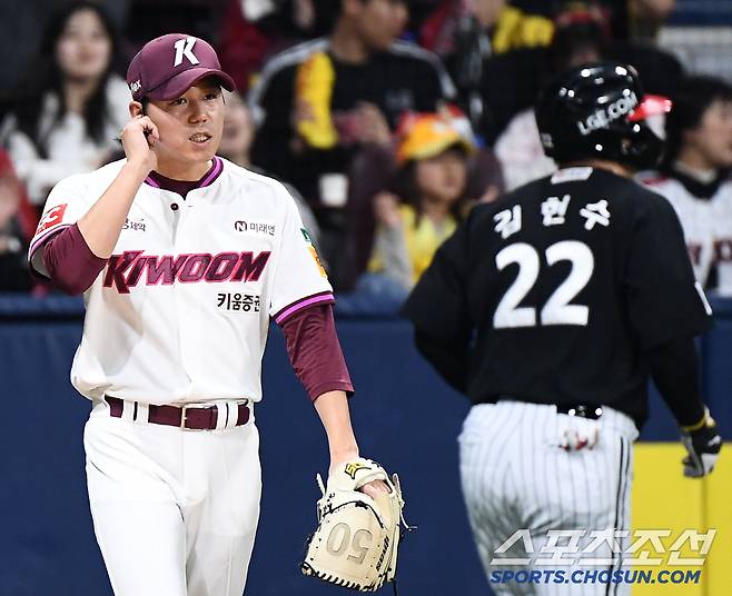 '야구의 신이 들렸나, 이러다 20승 하겠네' 임찬규 미친 LG, 키움에 위닝...12승2패 '무섭다' [고척 현장]
