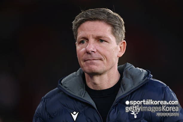 '이미 접촉' 손흥민, 독일어로 소통합시다!...1티어 매체, 최우선 후보 낙점→에이전트, 만나 초기 대화 '글라스너, 깜짝 선임 이뤄지나'