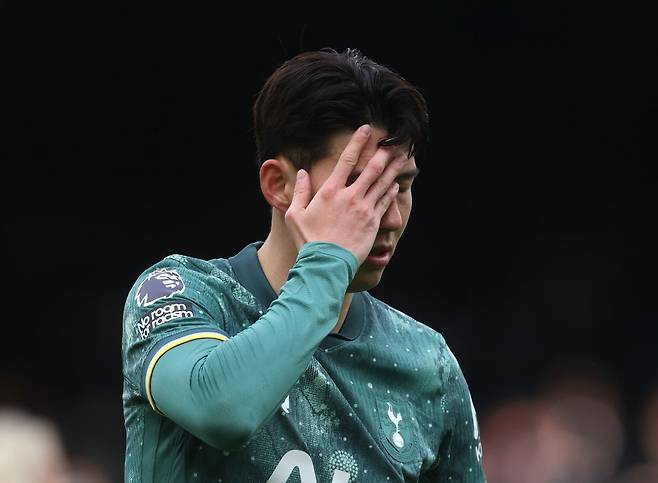 대충격! “손흥민, 프랑크푸르트전 선발 제외해! 교체 출전이 적당” 토트넘 팬들도 돌아섰다.. “오도베르·존슨이 선발로 나서야” 충격 주장