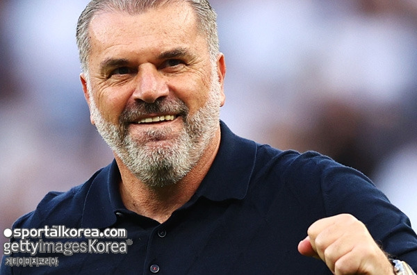 손흥민 날벼락! '역대급 부진' 토트넘, 포스테코글루와 1년 더한다…