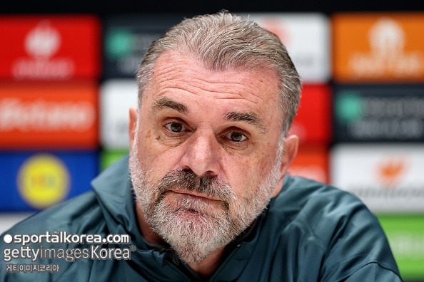 손흥민 날벼락! '역대급 부진' 토트넘, 포스테코글루와 1년 더한다…