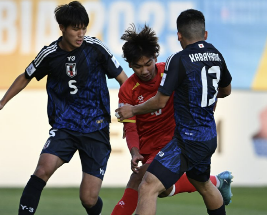 가수 김정민 아들, 日 국가대표로 득점포 '쾅'…일본, 호주에 2-3 역전패→UAE 동점골로 '제다의 기적' 이루고 '조 1위 8강행' [U-17 월드컵]