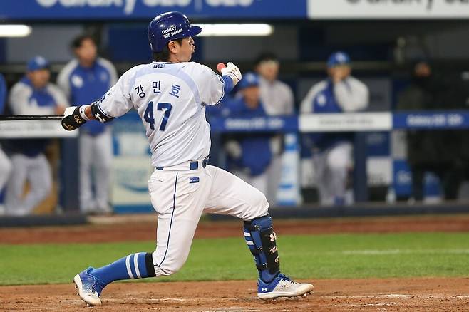 40세 포수가 안타 단독 1위라고? KBO 역사를 새로 쓴다, 4차 FA도 대박 조짐