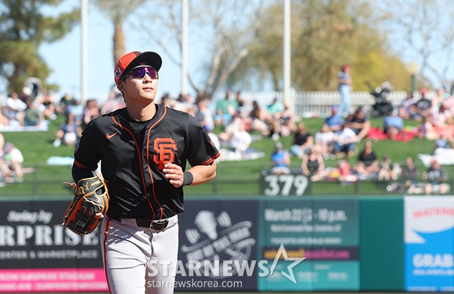 MLB, 이정후 활약상 조명→현지 팬