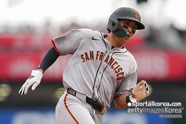 韓 빅리거가 MLB 역대 1위 기록 넘본다! 이정후, 60홈런보다 어려운 대기록 도전...94년만에 신기록 탄생할까
