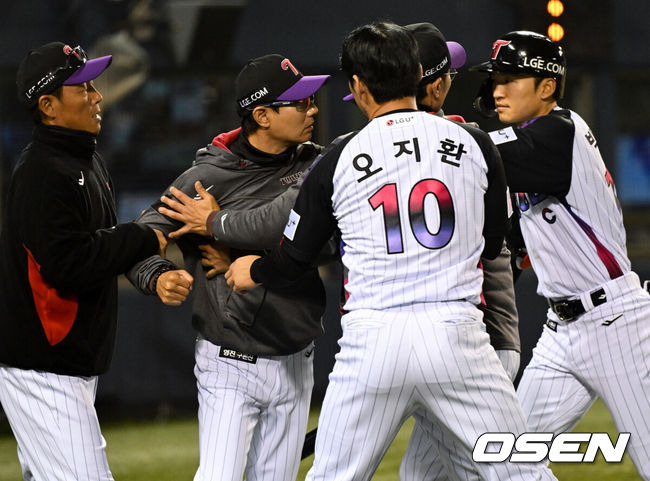 '분노의 욕설' 염경엽 감독 퇴장, 얼마나 화났으면 심판에게 '배치기'까지 했나 [오!쎈 잠실]