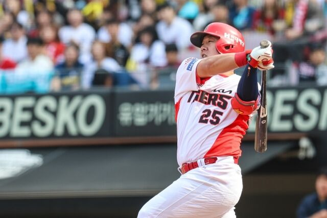 KIA 이우성은 어쩔 줄 몰라 마운드로 달려갔다…박종훈은 오히려 토닥토닥, KBO리그도 사람들 사는 곳