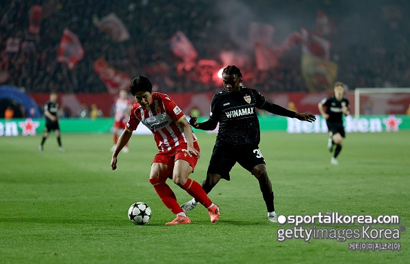 '러브콜 폭발!' 韓 역사상 이런 선수가 있었나...수비수가 유럽서 24경기 6골 3도움→그럼에도 이적 불가 왜?