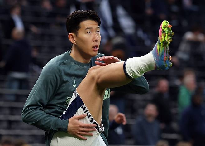 英 BBC도 대서특필...손흥민, 토트넘 10년 헌신 '와르르'→