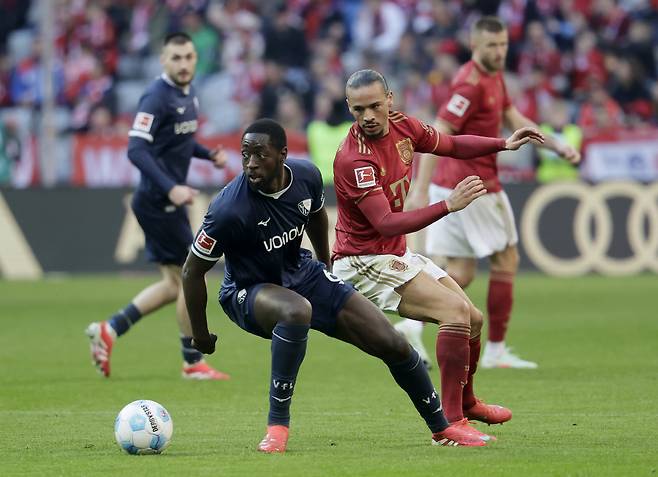 대반전! 바이에른 뮌헨, 손흥민 영입→연봉 10,000,000,000원 깎고 '재계약으로 선회'…'이적 전제조건' 있었네