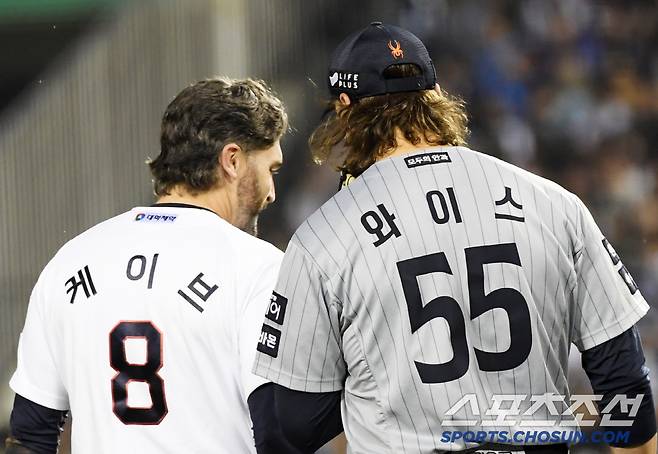 '너만 아니면 퍼펙트야' 7회까지 유일한 안타 케이브 향해 다가간 와이스...'궁금한 건 못 참는 성격'