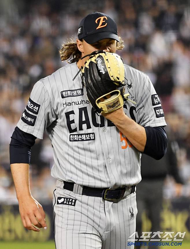 '너만 아니면 퍼펙트야' 7회까지 유일한 안타 케이브 향해 다가간 와이스...'궁금한 건 못 참는 성격'