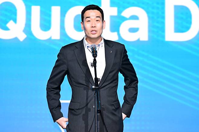 메가와 ‘눈물’로 작별한 고희진 감독의 선택은 위파위…“선발 방식 확고, 포지션 상관없이 가장 좋은 선수”[SS현장]