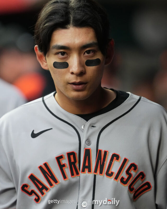 이정후 진짜 미쳤다…빗속의 양키스타디움 폭격하는 선제 스리런포로 SF 시즌 10승 견인, 3출루·3타점·2득점 ‘AVG 0.340’