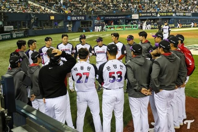 '배치기 퇴장' 염경엽 사과