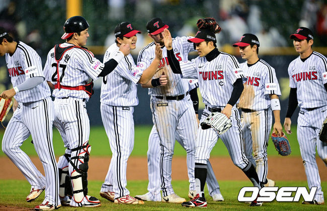 1300장 취소표 왜 쏟아졌나...'812장 남다' LG, 매진 신기록 8경기에서 중단되다 [오!쎈 잠실]