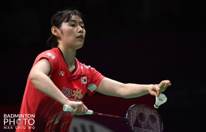 안세영 빠진 韓 배드민턴, 단 한 명도 결승 무대 못 밟았다···‘유일한 생존자’ 심유진도 천위페이에 패해 4강서 탈락