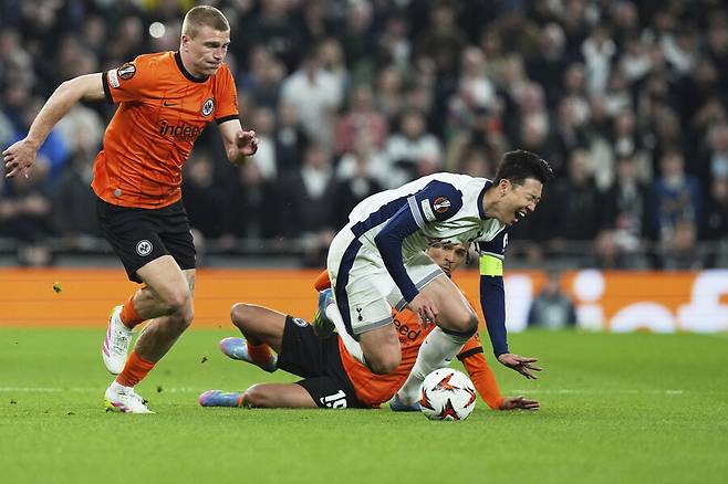 '손흥민 새 계약 논의 없는 이유 밝혀졌다' 포스테코글루 경질설에 SON 협상 올스톱…일단 시즌 마무리에 집중