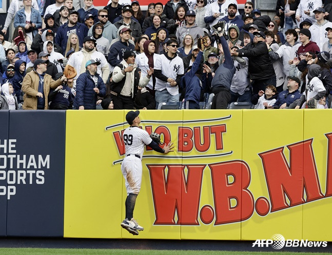 '오타니에도 못 느낀 굴욕감' 이정후에게 느꼈다... '피안타율 0.218' 좌타 킬러, 커리어 '첫 연타석 홈런' 허용