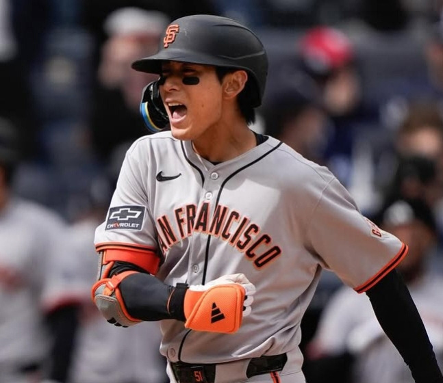 '오타니에도 못 느낀 굴욕감' 이정후에게 느꼈다... '피안타율 0.218' 좌타 킬러, 커리어 '첫 연타석 홈런' 허용