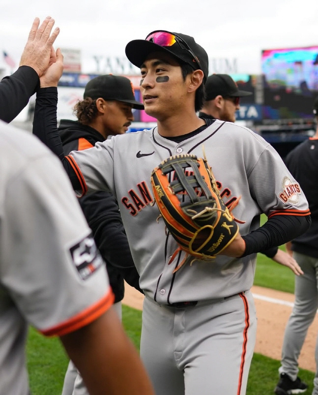 '오타니에도 못 느낀 굴욕감' 이정후에게 느꼈다... '피안타율 0.218' 좌타 킬러, 커리어 '첫 연타석 홈런' 허용