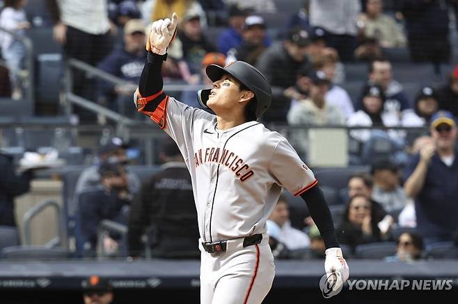 양키스 원정서 홈런 3개 폭발 이정후