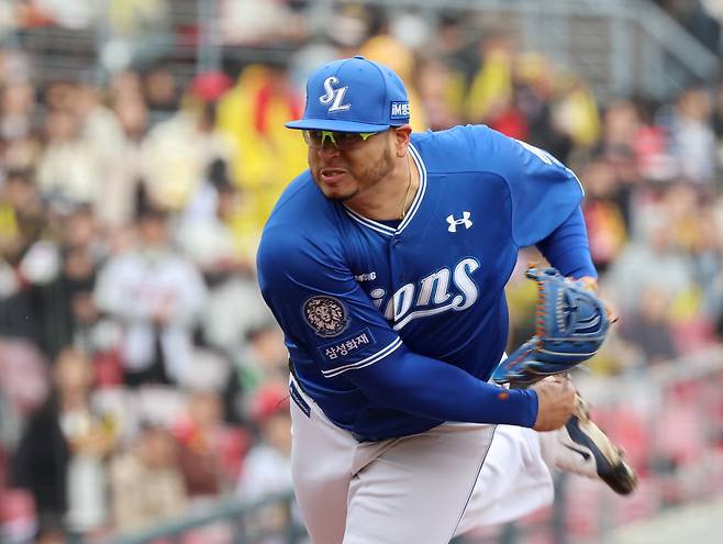 빗속의 PO이후 첫 대결…1위만 바라봤던 LG-삼성의 올시즌 첫 맞대결, 그때와 지금은 다르다