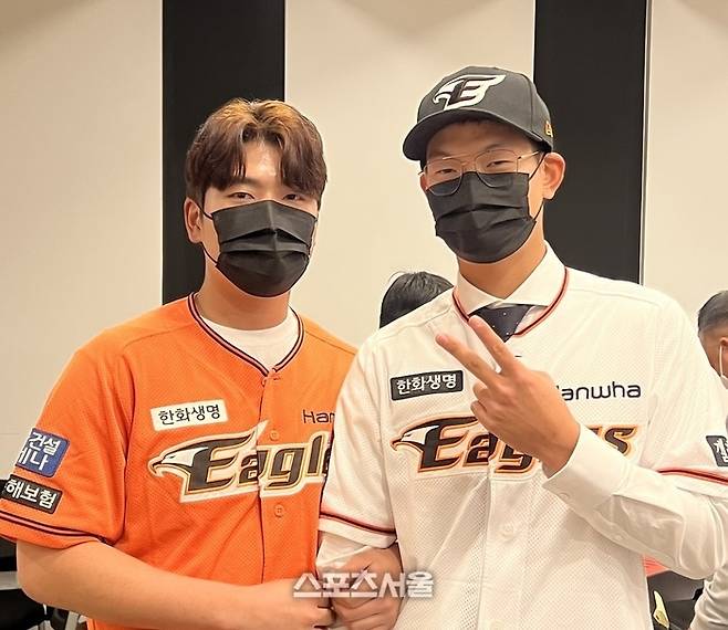 “형이 없었다면, 지금의 나도 없다” 김서현의 ‘호투’ 뒤엔 항상 ‘불펜 포수 친형’의 헌신이 있다 [SS스타]