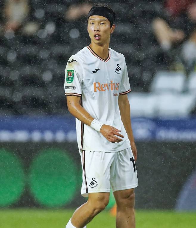 기성용도 놀라겠다! HERE WE GO 대박 속보...'발롱' 모드리치, '韓 국대 영입' 한때 EPL 국민 구단 구단주로