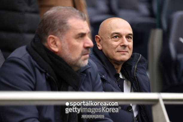 [독점] “토트넘 회장, 포스테코글루 충격 경질! 유로파 결과 상관없다” 英 대서특필