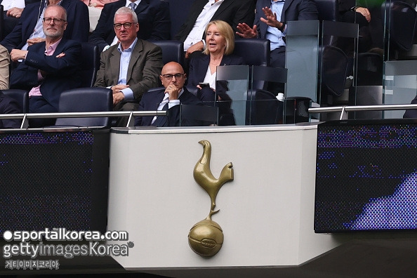 [독점] “토트넘 회장, 포스테코글루 충격 경질! 유로파 결과 상관없다” 英 대서특필