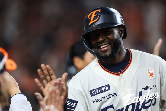 골칫덩이가 복덩이 됐네...'또 3안타 경기' 플로리얼, 어느새 6G 연속 안타→타율도 0.240까지 회복