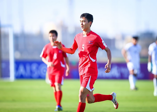 '중국식 계산법'으로 한국 0-7 북한…'화력 폭발' 北 축구, 인니에 6-0 대승→결승서 韓 만난다