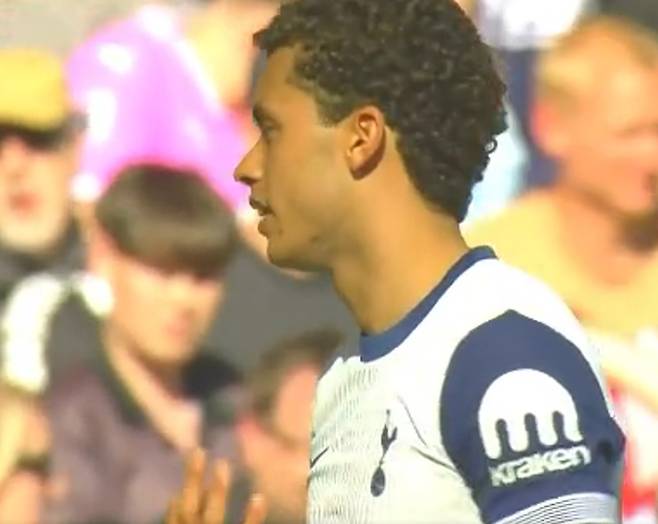 英 독점 “토트넘, 페널티킥 빼앗은 탐욕왕 ‘805억’ 완전 이적 무산” 정신 차렸다 천만다행