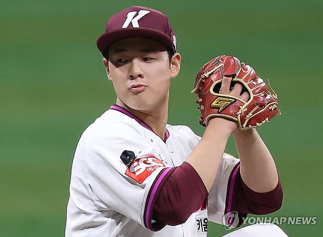 키움 정현우·한화 정우주·삼성 배찬승…예상됐던 신인왕 경쟁