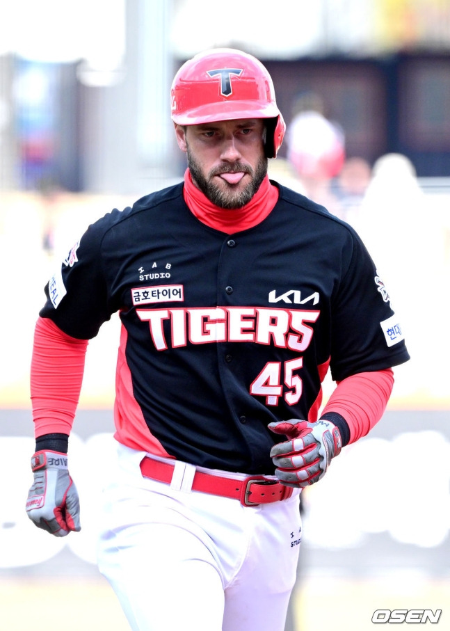 KIA, 또 '위즈덤 제외' 파격 라인업 낼까→상대 고영표 '좌타자 피안타율 0.333'