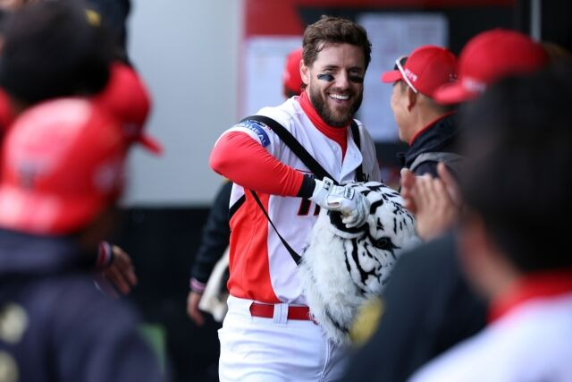 위즈덤은 KIA 1루에 고정될 줄 알았는데…3루에 외야까지? 야구는 예측불가, 홈런 뻥뻥 치면 OK