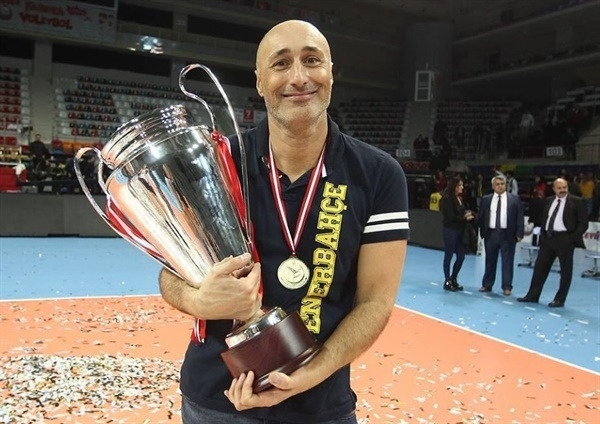 前 흥국 아본단자 감독, 한국서 통합우승 직후 튀르키예 리그 파이널 진출